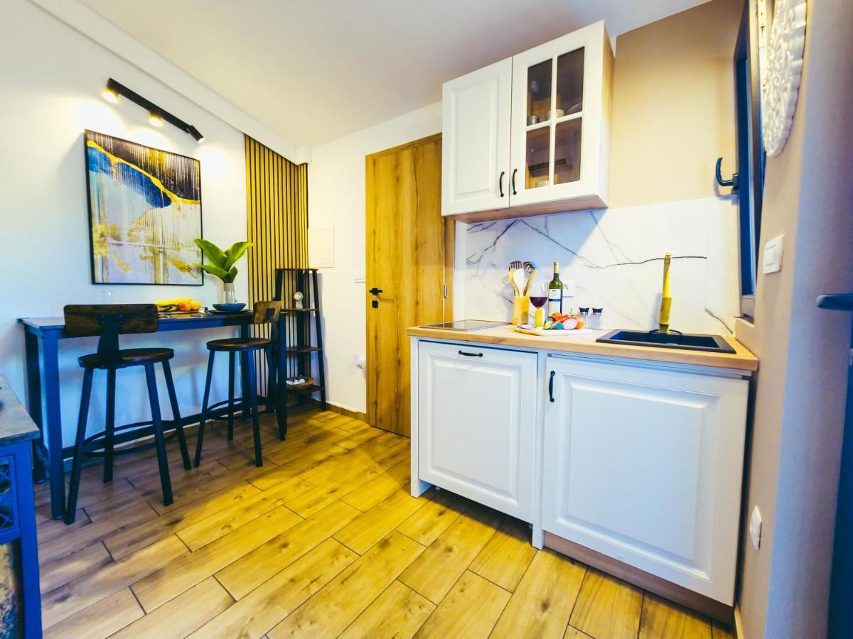 Residence ǁ Corino ビオグラード・ナ・モル エクステリア 写真
